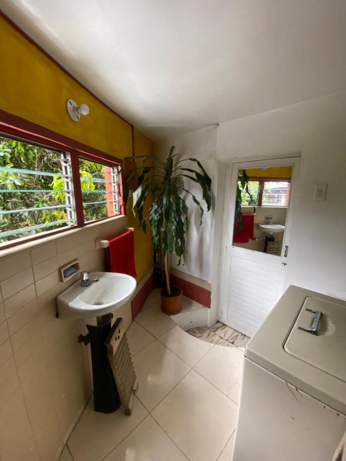 Hostal Casa Las Tias Medellín Exteriér fotografie
