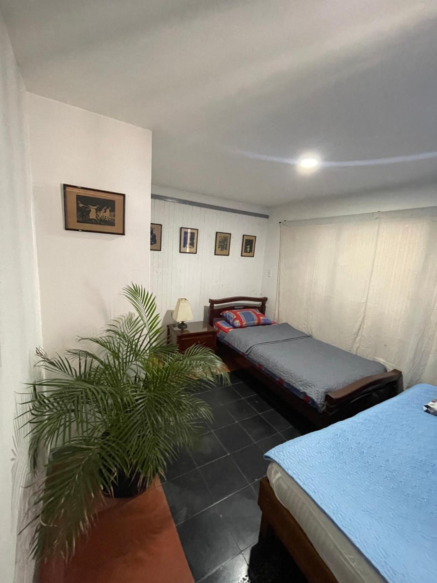 Hostal Casa Las Tias Medellín Exteriér fotografie